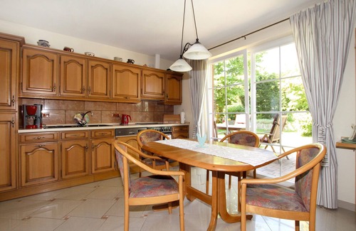 Honower Siedlung House | Comfort holiday home in Berlin, in a quiet convenient suburban location S- and subway