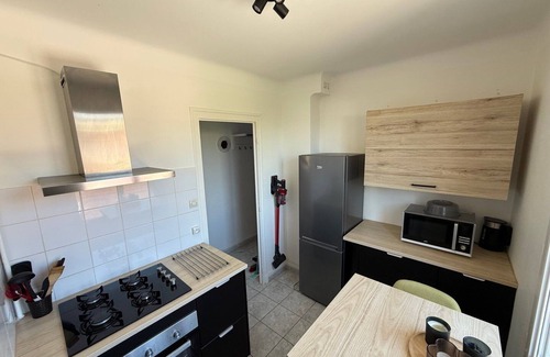 Montmuzard Apartment | Comfort in the Heart of Dijon