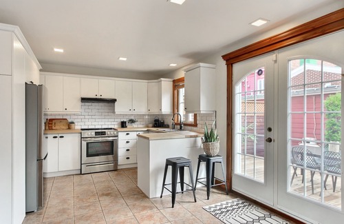 Desjardins House | Comfort in the historic district of Old Lévis - 10 min from ferry to Old Quebec