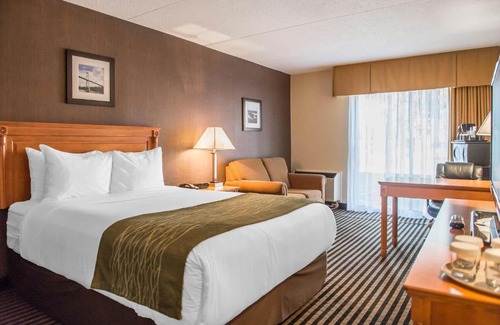 Brockville Hotel | Comfort Inn