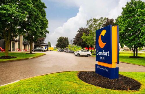Guelph Hotel | Comfort Inn