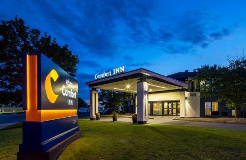 Pointe Claire Hotel | Comfort Inn Montreal Aeroport