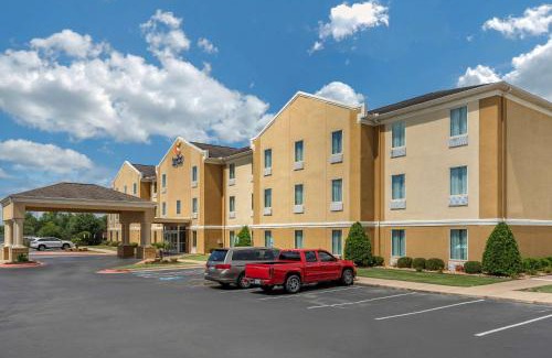 Bryant Hotel | Comfort Inn & Suites Bryant - Benton