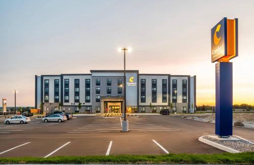 Bradford West Gwillimbury Hotel | Comfort Inn & Suites