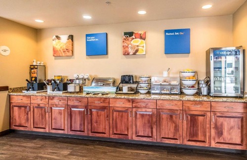 Glenwood Springs Hotel | Comfort Inn & Suites Rifle