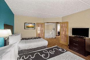 Fruitville Hotel | Comfort Inn & Suites Sarasota I75