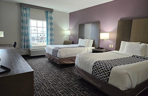 Claremore Hotel | Comfort Inn & Suites