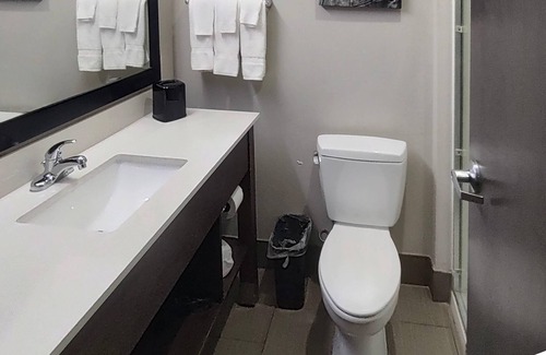 Claremore Hotel | Comfort Inn & Suites