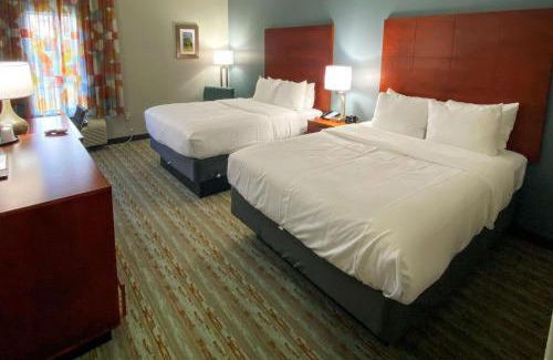 Cleveland Hotel | Comfort Inn & Suites