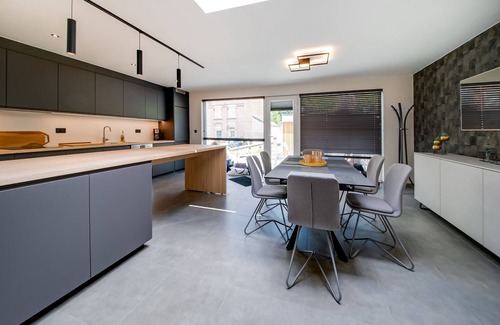 Haut-Bois House | Comfort Near Historic Huy