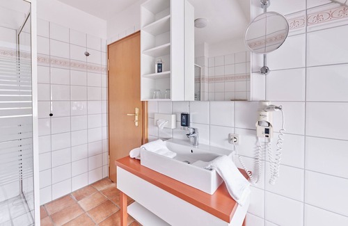 Kaltenkirchen House | Comfort Plus Doppelzimmer
