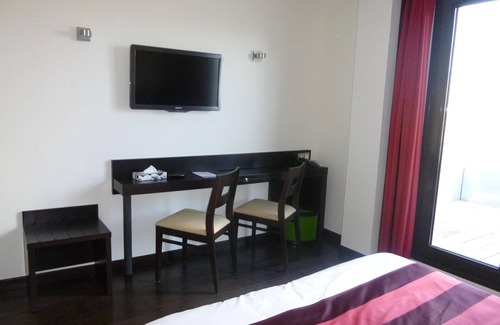 Belleville-sur-Loire Hotel | COMFORT room on the garden side