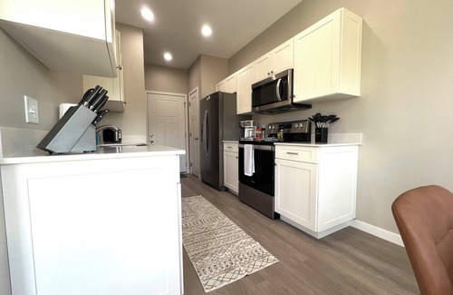 Cedar Falls House | Comfort & Space: 3 King Beds, Large Rooms, Attached Garage!