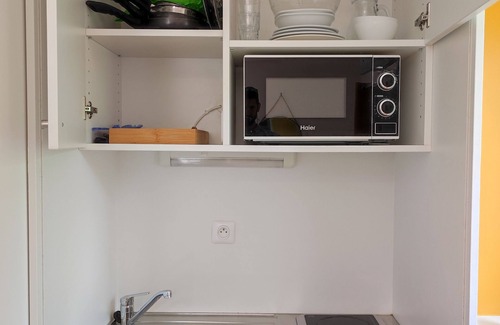 Saint-Affrique Apartment | Comfort studio 2 twin beds, kitchenette, aparthotel with swimming pool