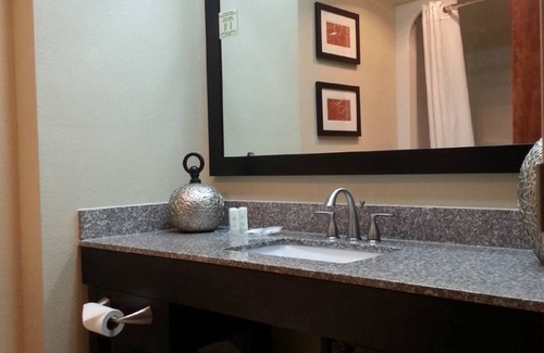 Lebanon Hotel | Comfort Suites Lebanon