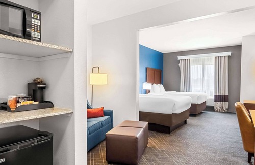 Lindale Hotel | Comfort Suites Lindale - Tyler North