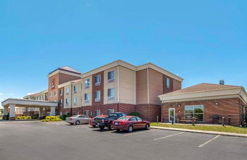 Urbana Hotel | Comfort Suites Urbana Champaign, University Area