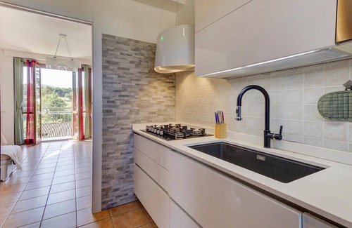 Osmate Apartment | Comfortable apartment near the Lago di Monate.