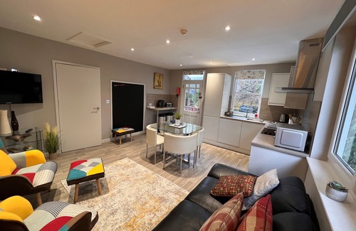 South Galson Apartment | Comfortable 2 Bed Apartment - Rossal House