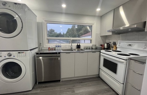 Pickering Apartment | comfortable 2nd floor unit w/private entrance