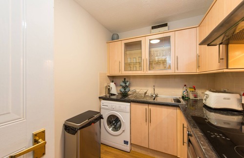 Craiglockhart House | Comfortable 3 bedroom Apartment