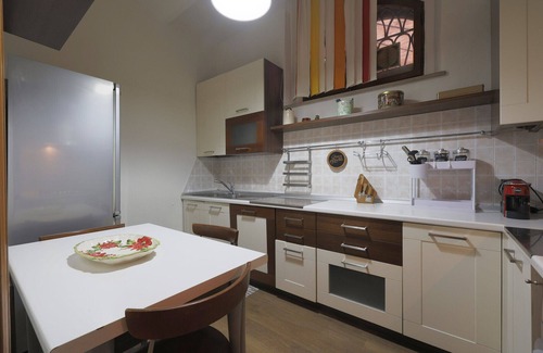 Siena Apartment | Comfortable apartment, just outside the walls