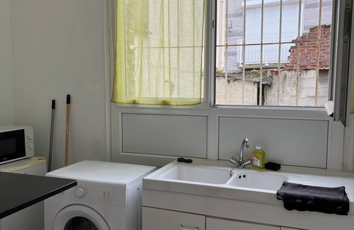 Sainte Marie - Saint Leon Apartment | Comfortable city center studio near train station