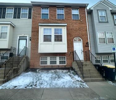 Suitland House | Comfortable, Convenient Room near DC