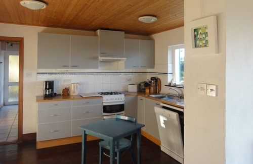 Ardgroom House | Comfortable cottage by the sea