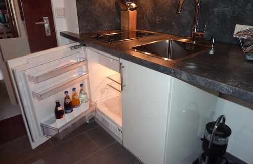 Furstenfeldbruck District Apartment | COMFORTABLE APP FULLY EQUIPPED 3 min to S-BAHN newly renovated with balcony