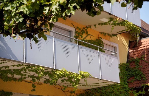 Erlabrunn Apartment | Comfortable double room (24m2) with balcony