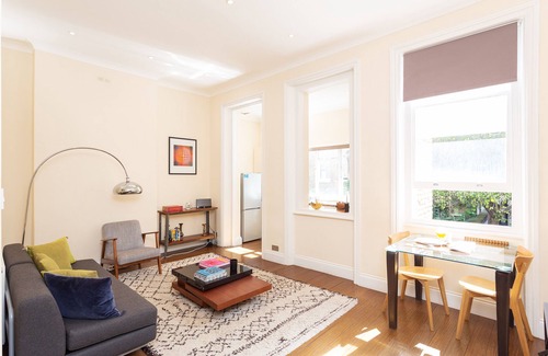 West Kensington Apartment | Comfortable Flat in West Kensington Perfect for Business or Leisure