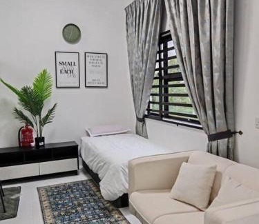 Bota Apartment | Comfortable Greenery