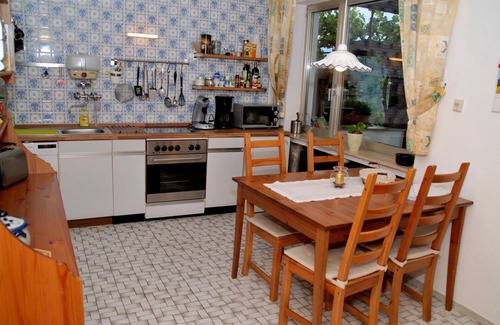 Bullay Apartment | Comfortable Holiday Apartment with Private Entrance, Patio & Bike Garage