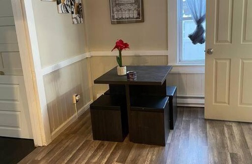East Hartford House | Comfortable home away from home