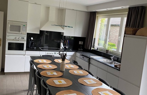 Voort Cabin | Comfortable house for 12 p in rustival neighborhoud