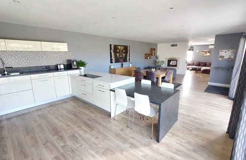 Aubord House | Comfortable house with swimming pool