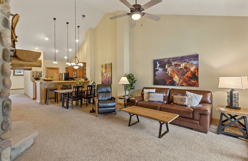 Tanoa and Hiwan Condo | Comfortable Mountain Condo 10 minutes from I-70