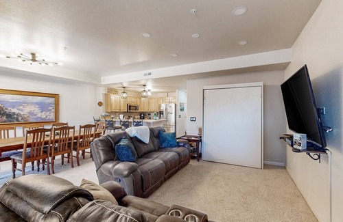 Fraser Condo | Comfortable mountain view condo with gas fireplace, W/D, & patio