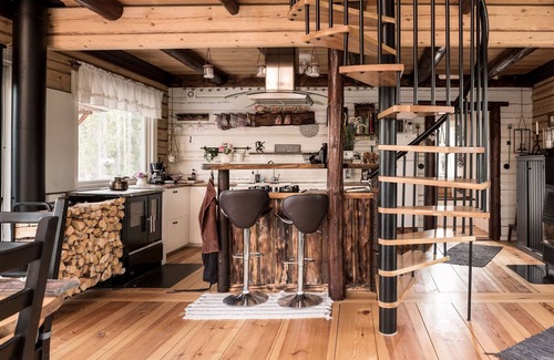 Alfta Cabin | Comfortable newly built log cabin in the middle of the forest, built for quality of life and community.