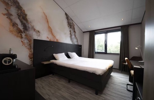 Mill Hotel | Comfortable Room with Spa Access and Peaceful Natural Views