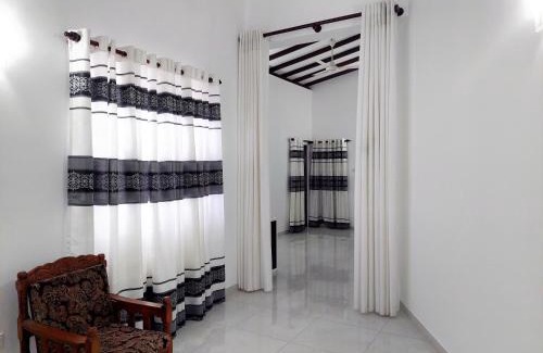 Kaduwela Apartment | Comfortable Stay in Colombo