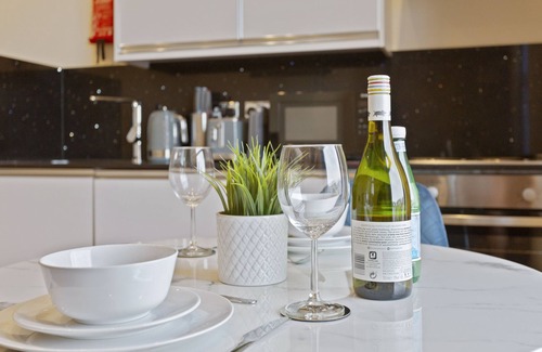 West Bridgford Apartment | Comfortable Studio Apartment with Free Parking and Wi-Fi