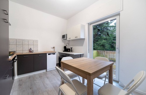 Bielefeld Apartment | comfortable upper floor flat