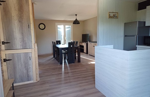Foissiat Villa | Comfortable villa with pool in the countryside