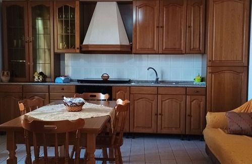 Rosarno Apartment | Comfortable white house in quiet and serviced area, pets allowed