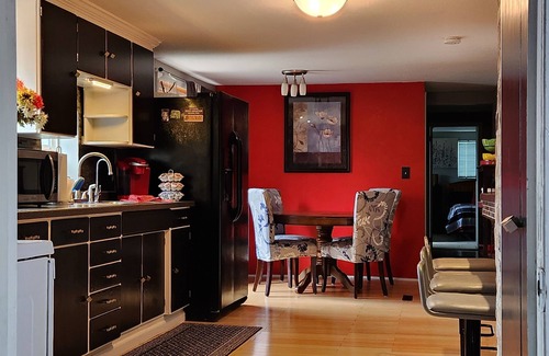 Butte Des Morts House | Comfortable whole house rental, convenient to so many Oshkosh events!