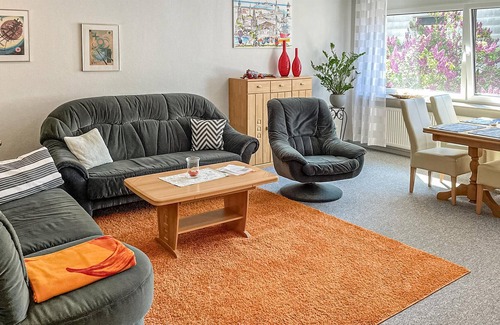 Klushof Apartment | Comfortably and cozily furnished vacation apartment with a large south-facing balcony, located in th