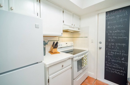 Key Biscayne Apartment | Comfy 1b getaway w/BEACH ACCESS & full amenities