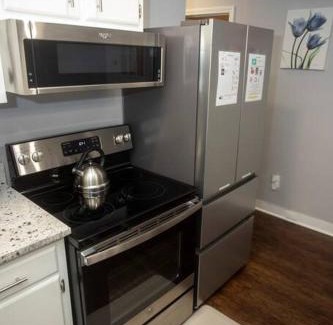 Greensboro House | Comfy 3BD-2BA Near Colleges,Tanger, Coliseum